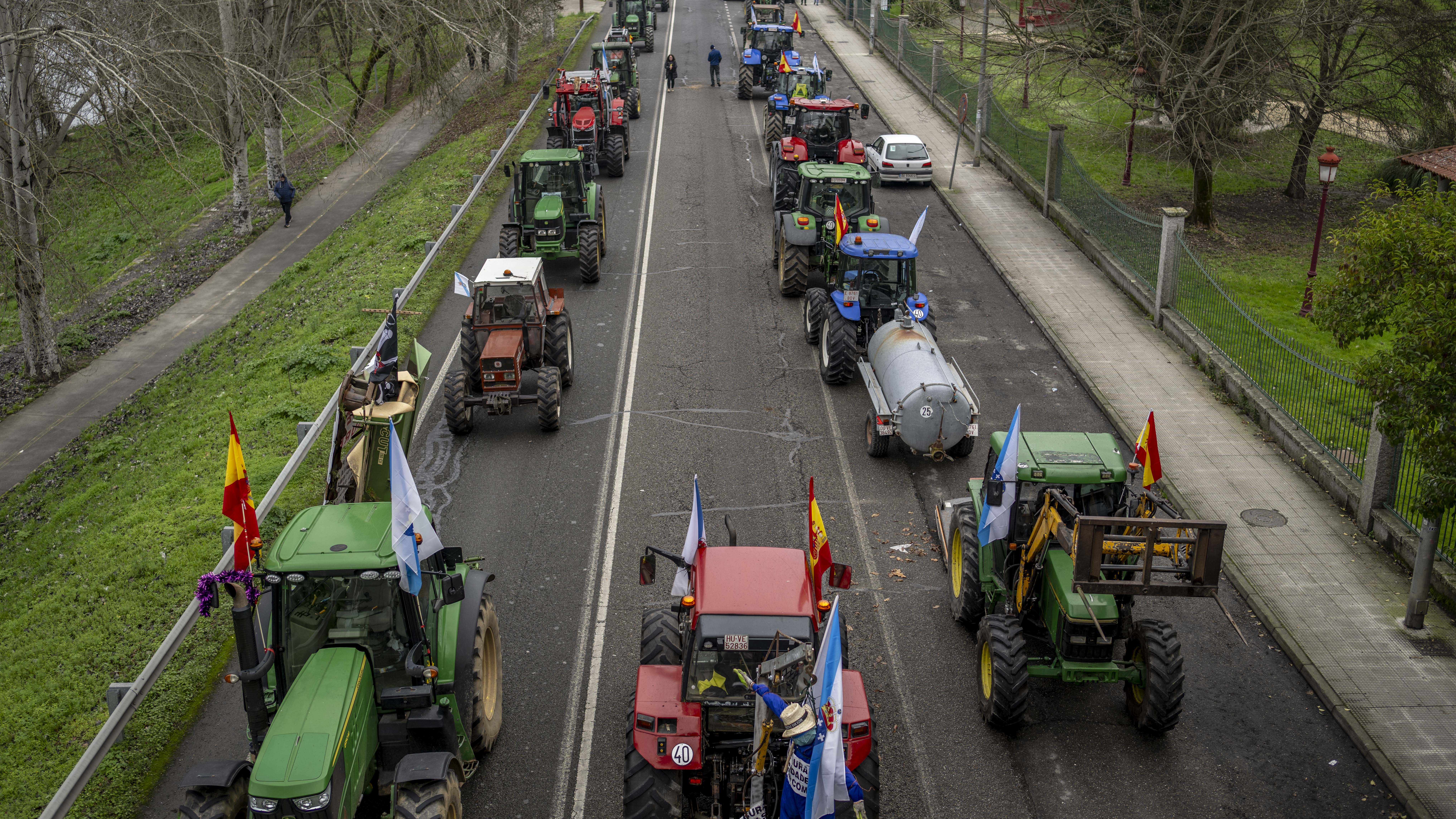 Tractorada en Ourense (EFE/Brais Lorenzo)
