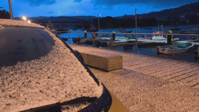 O temporal déixase sentir con forza desde primeira hora en todo o litoral galego, mesmo con saraibadas a nivel do mar