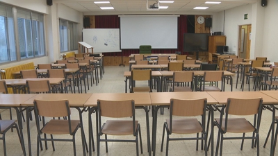 Algúns centros abriron, pero as aulas estiveron baleiras