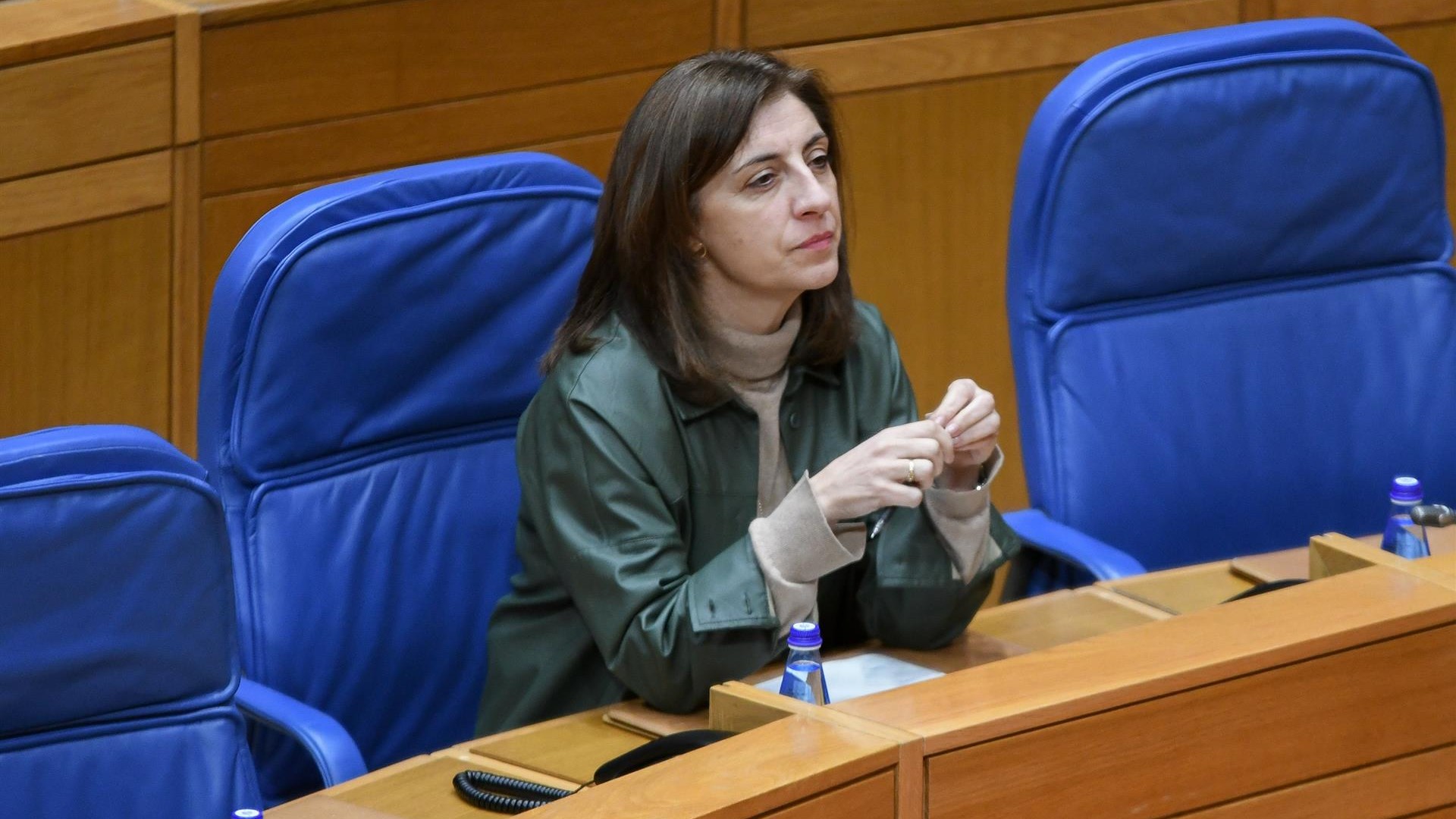 A conselleira de Medio Ambiente e Cambio Climático, Ángeles Vázquez, antes de intervir no debate do texto lexislativo