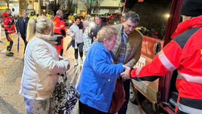 Veciños de Dúdar (Granada), desaloxados este xoves (Deputación de Granada)