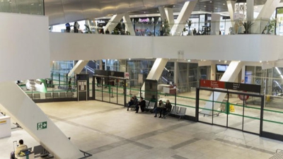 Vista do interior da estación de tren Vigo Urzáiz, este martes (EFE/Salvador Sas)