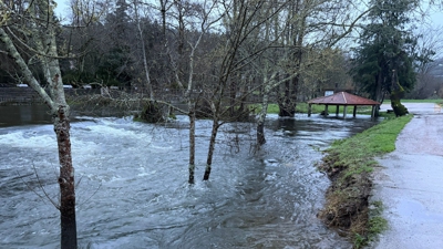 Rebordamentos en Caldas/En directo, cámara web da CSAG na Guarda