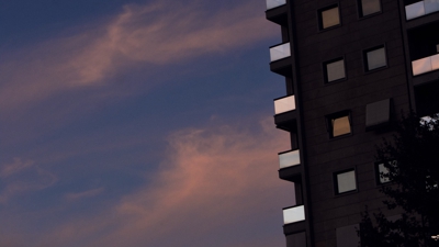 Edificio residencial en Ourense. Arquivo (Europa Press/Agostime).