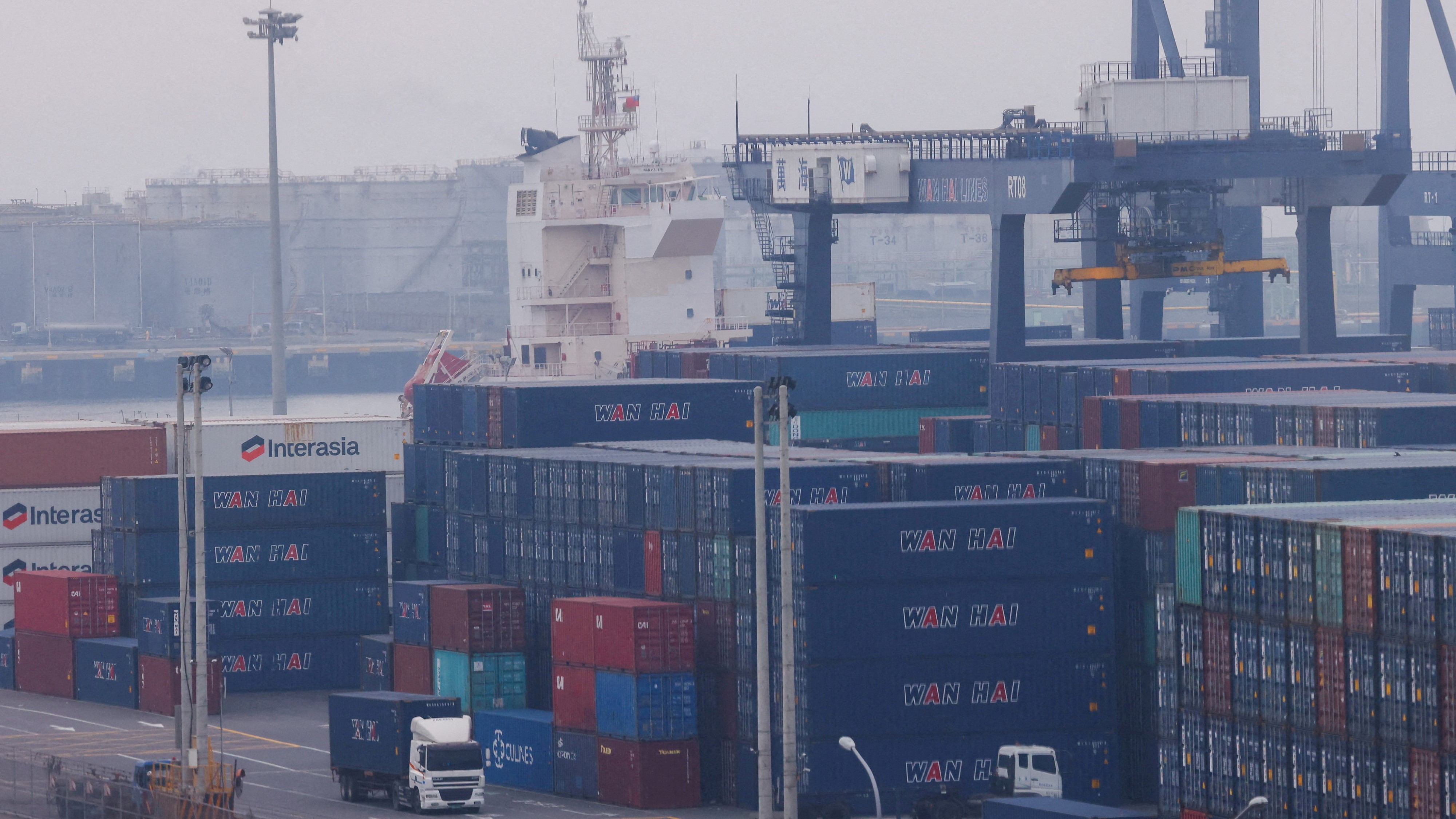 O porto de Taichung (Taiwán) nunha imaxe de arquivo. REUTERS/Ann Wang