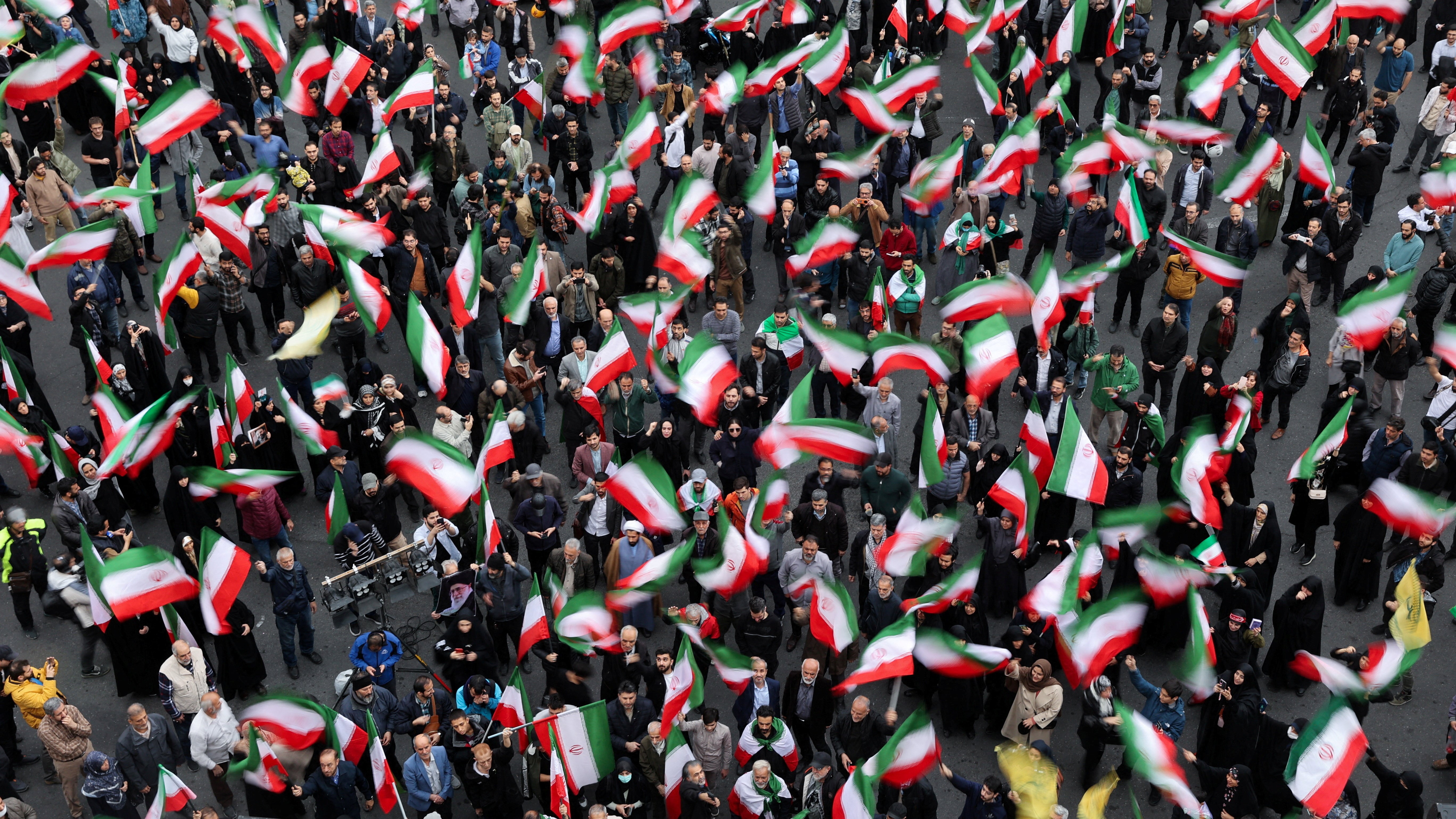 Protesta en Teherán tras os ataques. Majid Asgaripour/WANA vía REUTERS