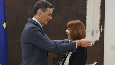Pedro sánchez e Giséle Pelicot, este martes en Madrid (Efe)
