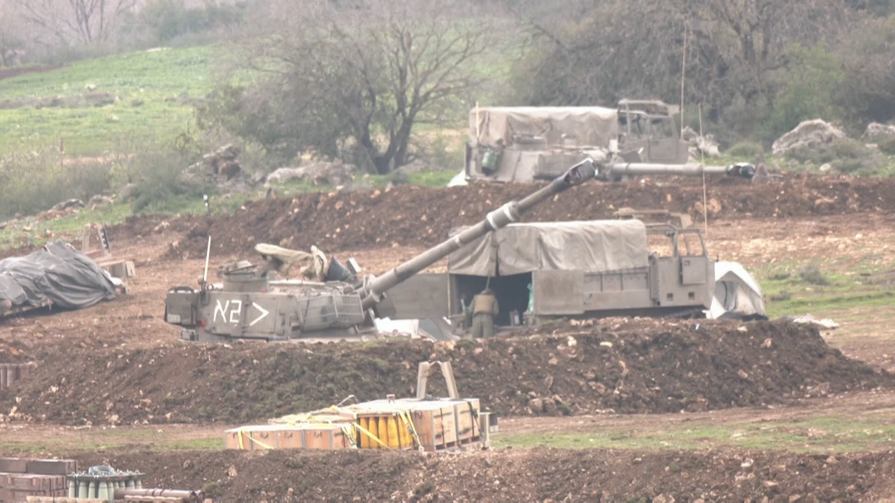 DIRECTO: Vista de Beirut (Reuters) / Imaxe: Exército de Israel ao norte do país, na fronteira co Líbano (Reuters)