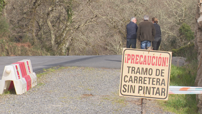 A asociación veciñal denuncia os riscos de circular pola zona en obras