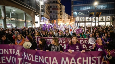 Imaxe de arquivo dunha manifestación convocada na Coruña polo 8M. M. Dylan / Europa Press