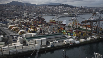 Vista da terminal de contedores do Porto de Vigo (Adrián Irago / Europa Press)