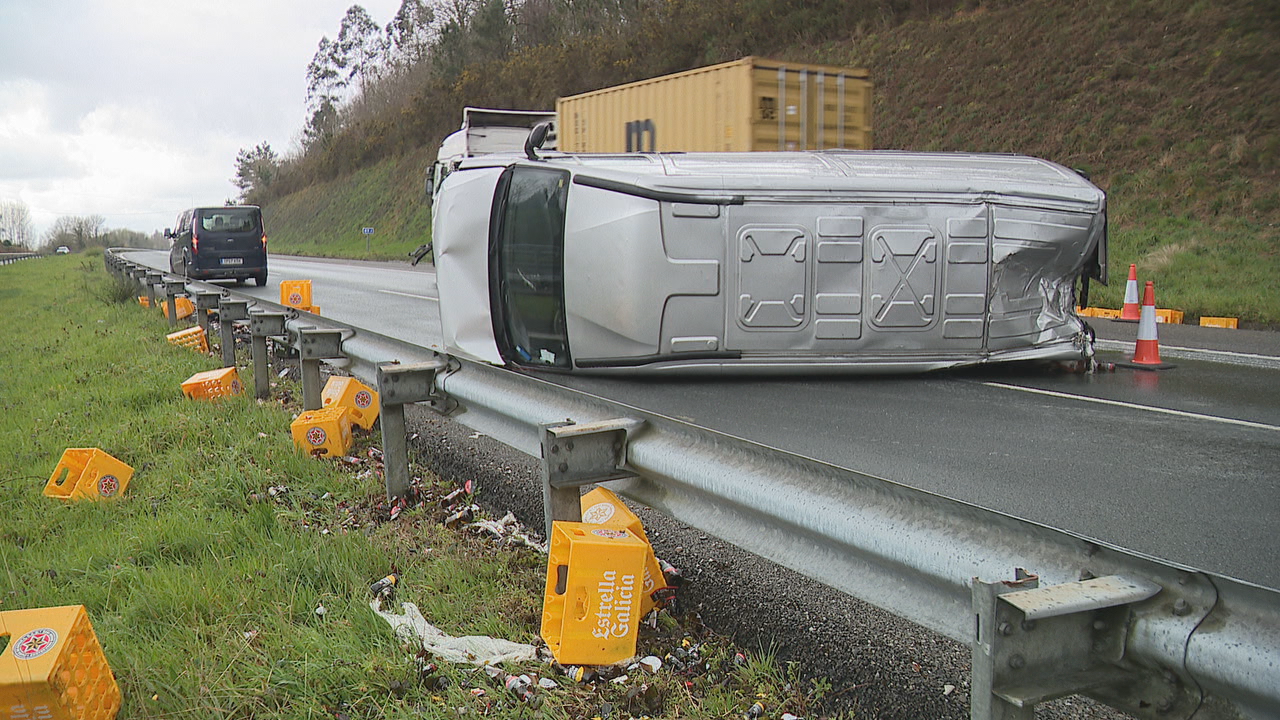 O accidente foi á altura de Oroso en sentido Compostela