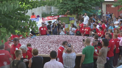 Ademais da Festa do Polbo tamén elaboran a tapa máis grande do mundo.