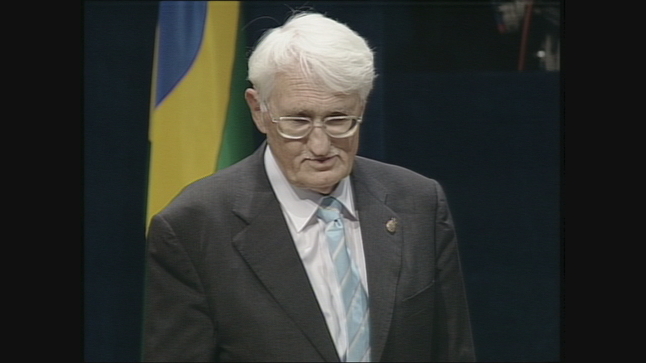 O filósofo alemán en Oviedo, nos Premios Príncipe de Asturias 2003