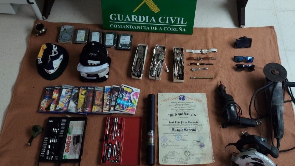 Efectos incautados pola Garda Civil. Imaxe: Garda Civil