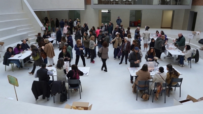 Xente nun colexio electoral de Valladolid. EFE/Nacho Gallego