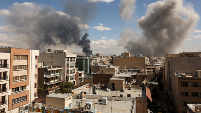 Consecuencias dos ataques perpetrados en Teherán por Israel e os Estados Unidos (Majid Asgaripour/WANA/REUTERS)