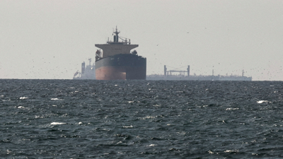 Petroleiros preto do Estreito de Ormuz