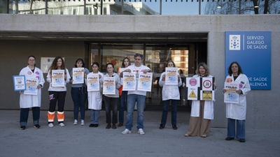 Os médicos participantes no peche (Adrián Irago / Europa Press)