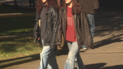 A estética dadcore consiste vestir coa roupa do teu pai pero a dos 90´