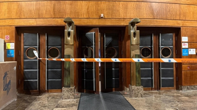 O Teatro Principal foi desaloxado logo do incidente (TVG)