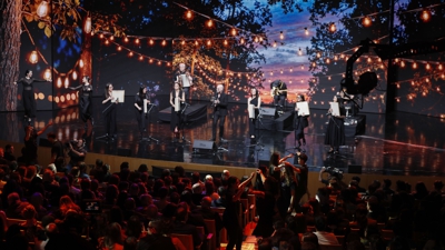 Actuación musical durante a XXIV edición dos premios Mestre Mateo en Lugo. EFE/Eliseo Trigo