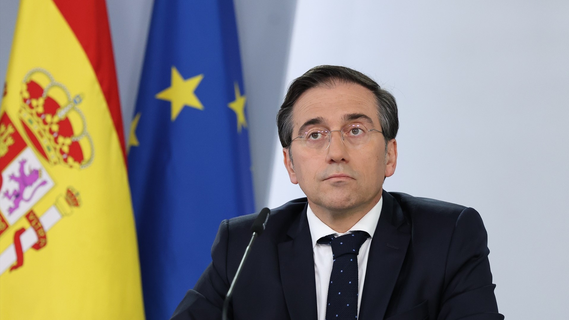 O ministro de Asuntos Exteriores, Unión Europea e Cooperación, José Manuel Albares, tras a celebración do Consello de Ministros no Palacio da Moncloa / Marta Fernández / Europa Press