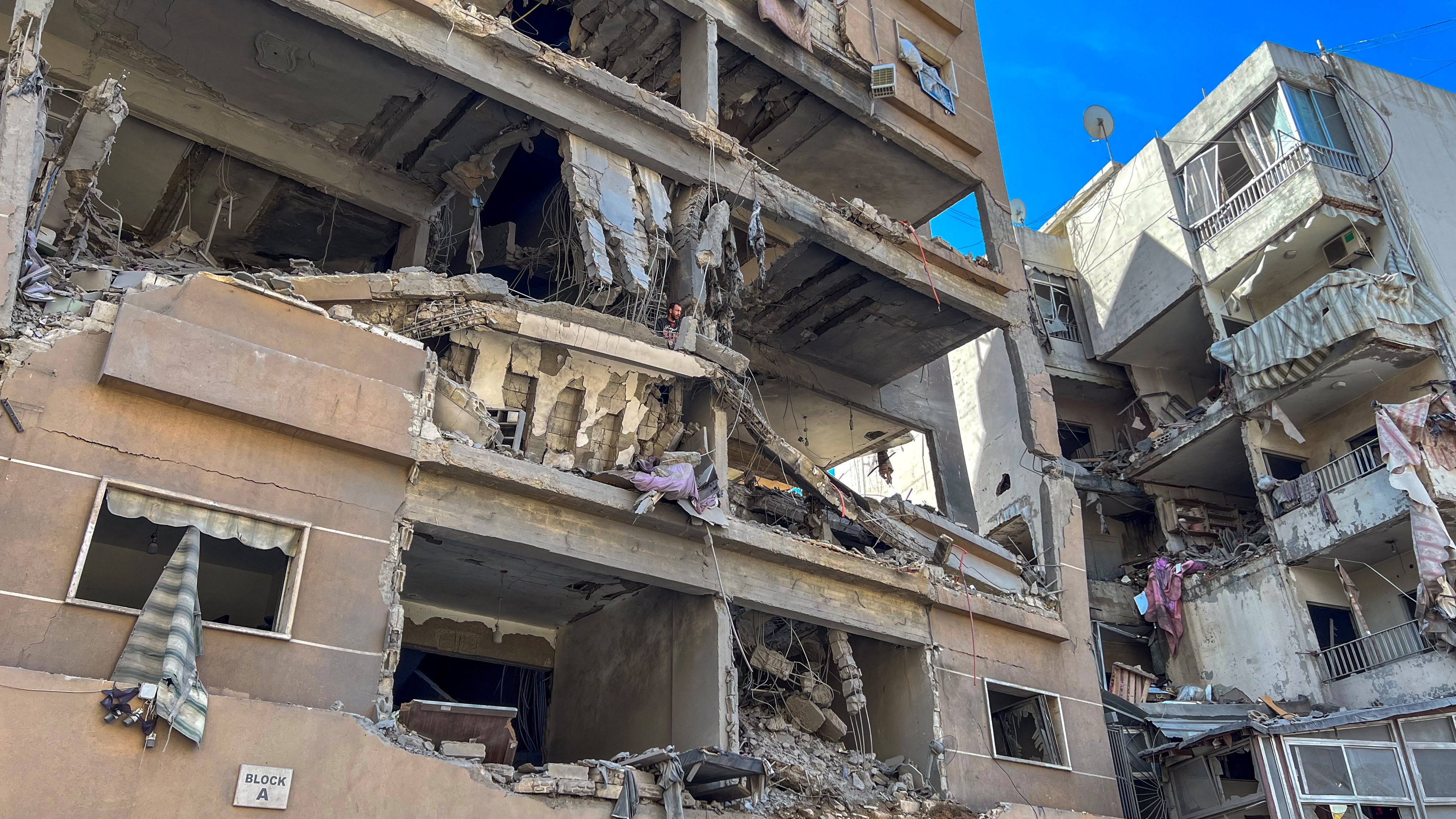 Edificios destruídos nos suburbios do sur de Beirut. REUTERS