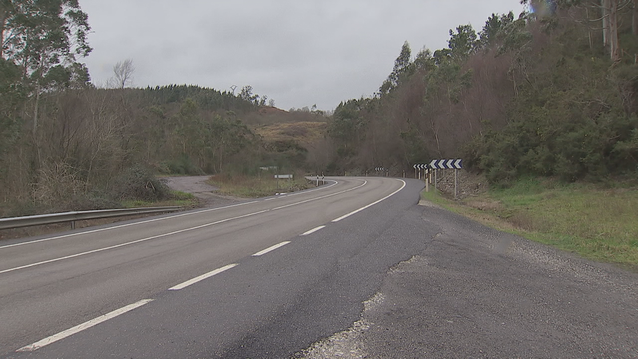 Estrada onde se atopou o cadáver