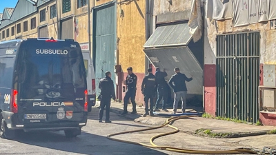 Nave industrial no polígono do Tarajal, en Ceuta, onde supostamente estaba un dos extremos do 'narcotúnel' (EFE/Reduan Dris)