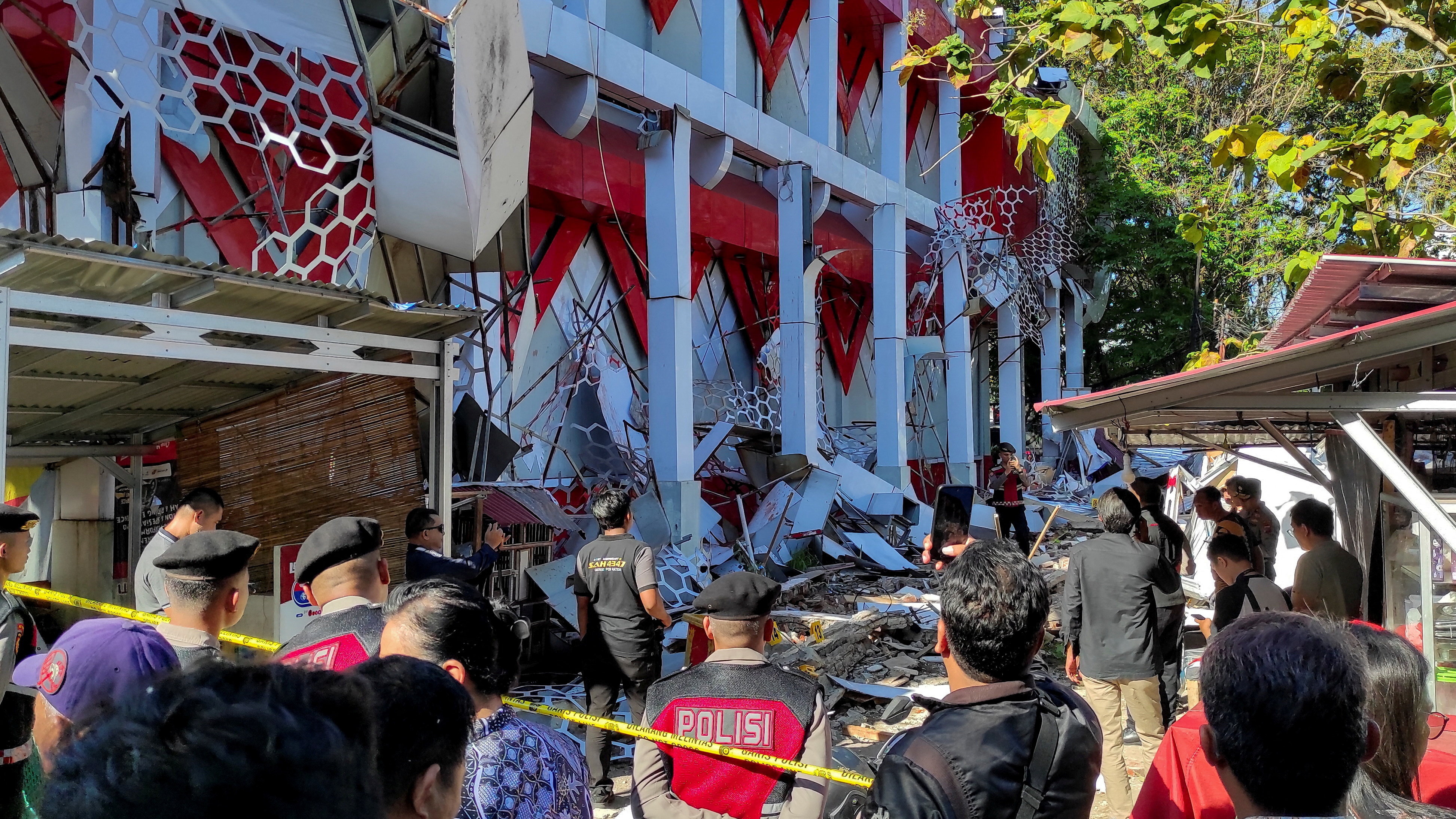 REUTERS/Tonny Rarung