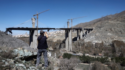 Ponte B1 na provincia iraniana de Karaj (Reuters)