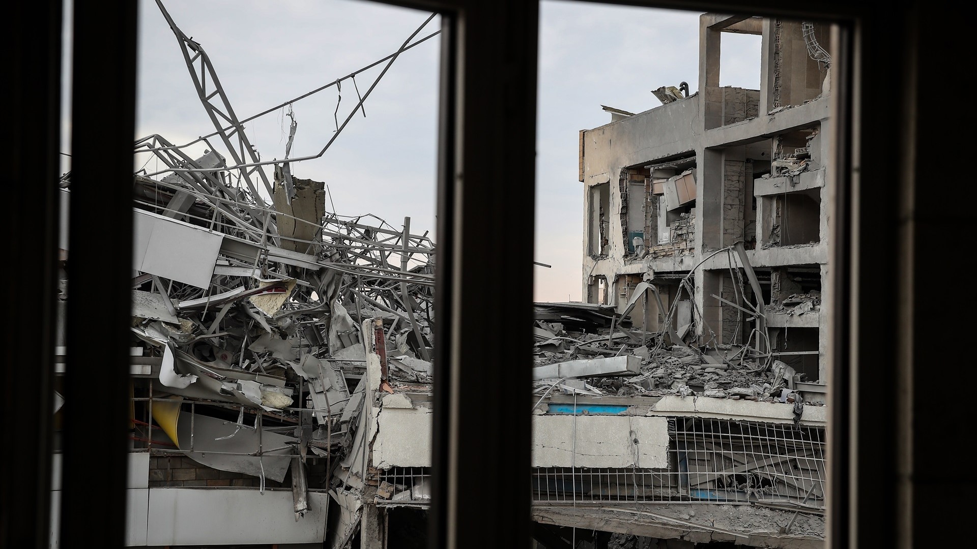 Irán rexeita un cesamento do fogo temporal e busca unha fin permanente do conflito