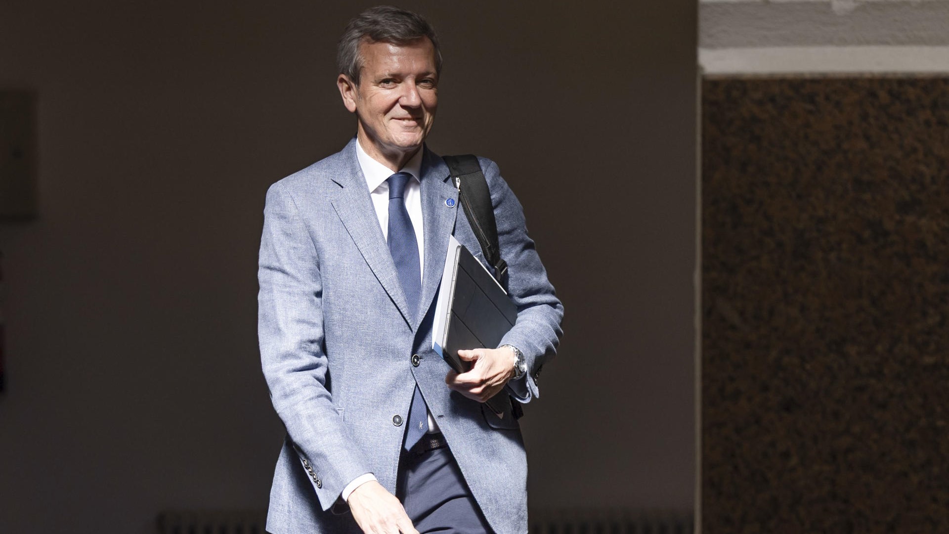 O presidente da Xunta, antes da reunión do Consello deste luns. EFE/Lavandeira jr.