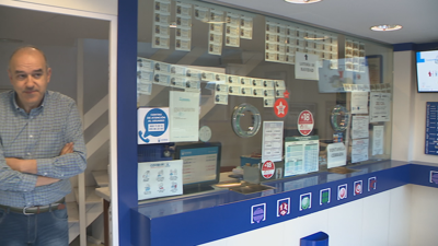 Manuel Reija, loteiro da Administración de San Agustín, na Coruña (TVG)