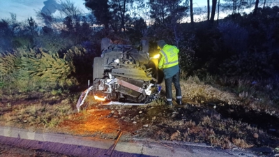 Imaxe do coche sinistrado (Garda Civil)