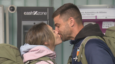 Bicarse en público está prohibido ou mal visto en moitos países conservadores