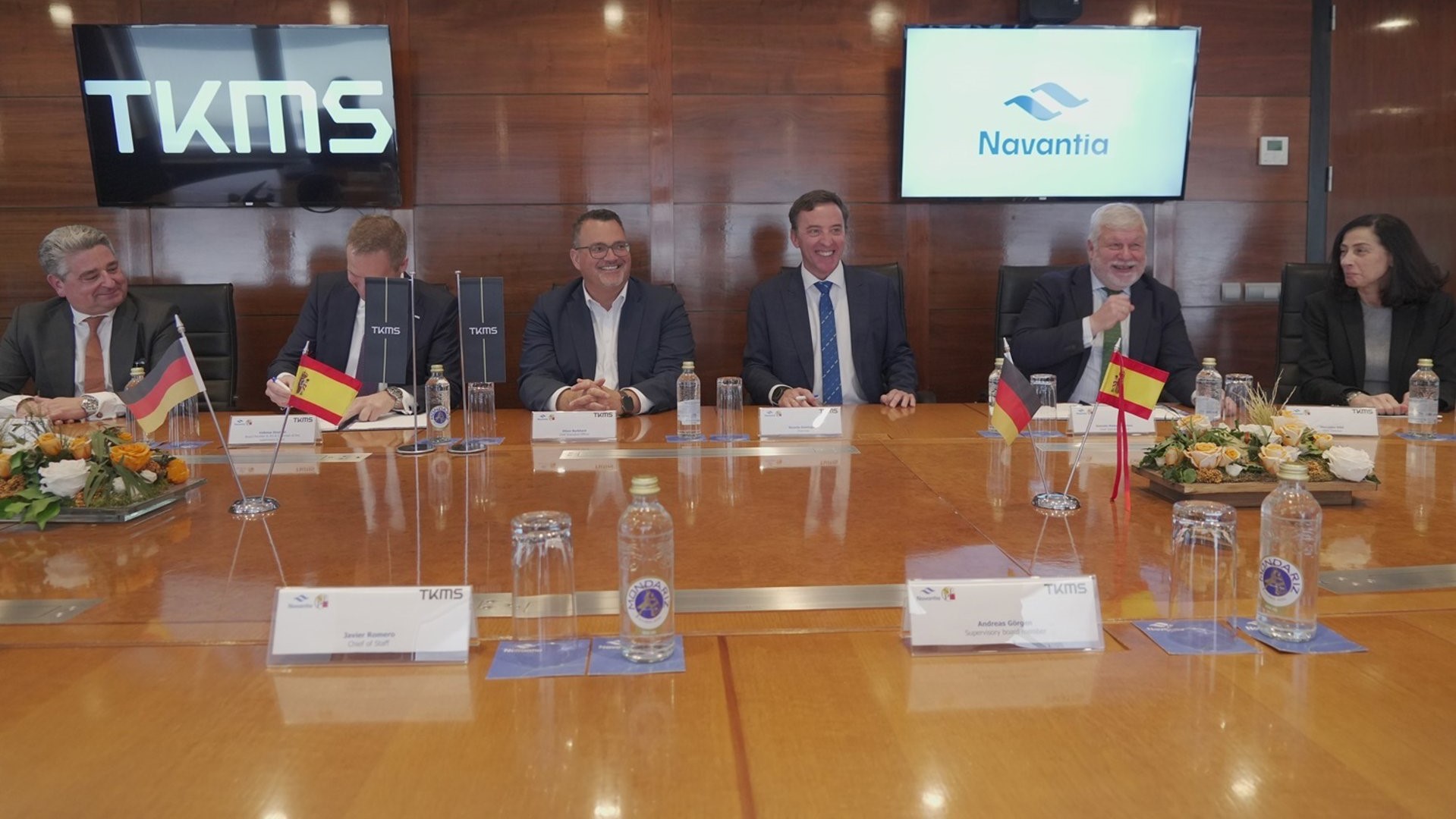 As partes acordaron iniciar conversacións a nivel directivo baseadas na confianza mutua. Europa Press.