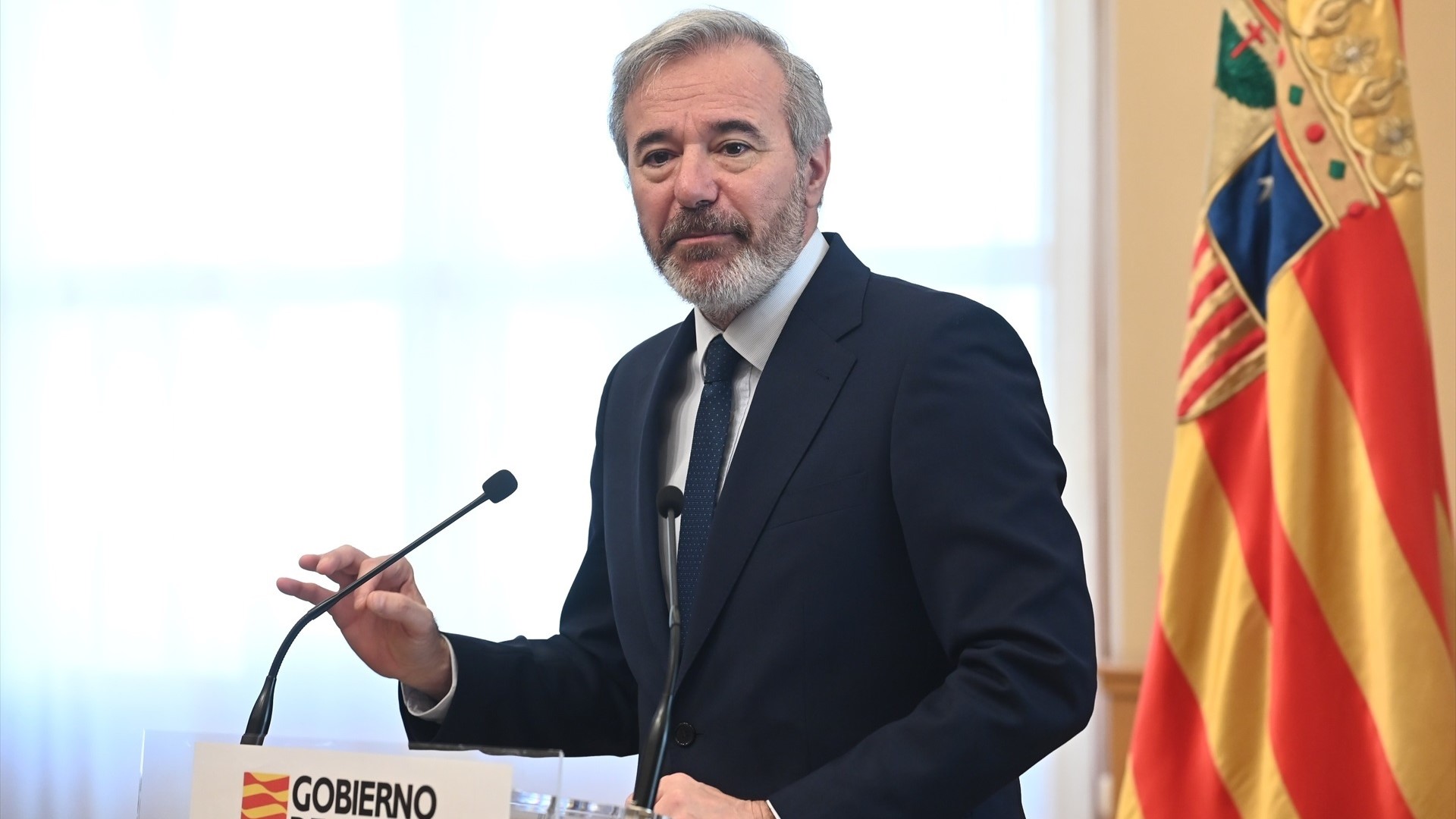 O popular Jorge Azcón (Ramón Comet/Europa Press)