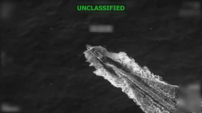 Imaxe publicada polo Comando do Sur da lancha momentos antes do ataque