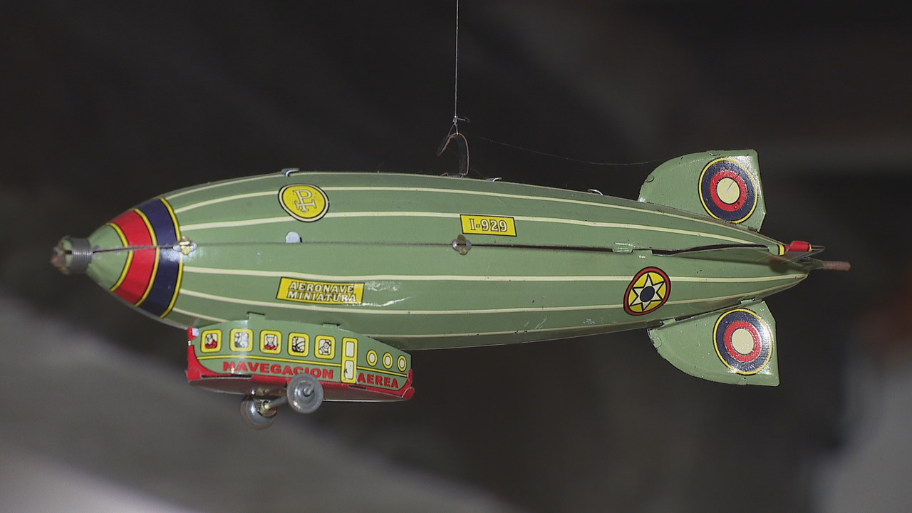 Xoguetes antigos da colección de Antonio Chaves