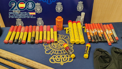 Material intervido nun local frecuentado por Riazor Blues (Policía Nacional)