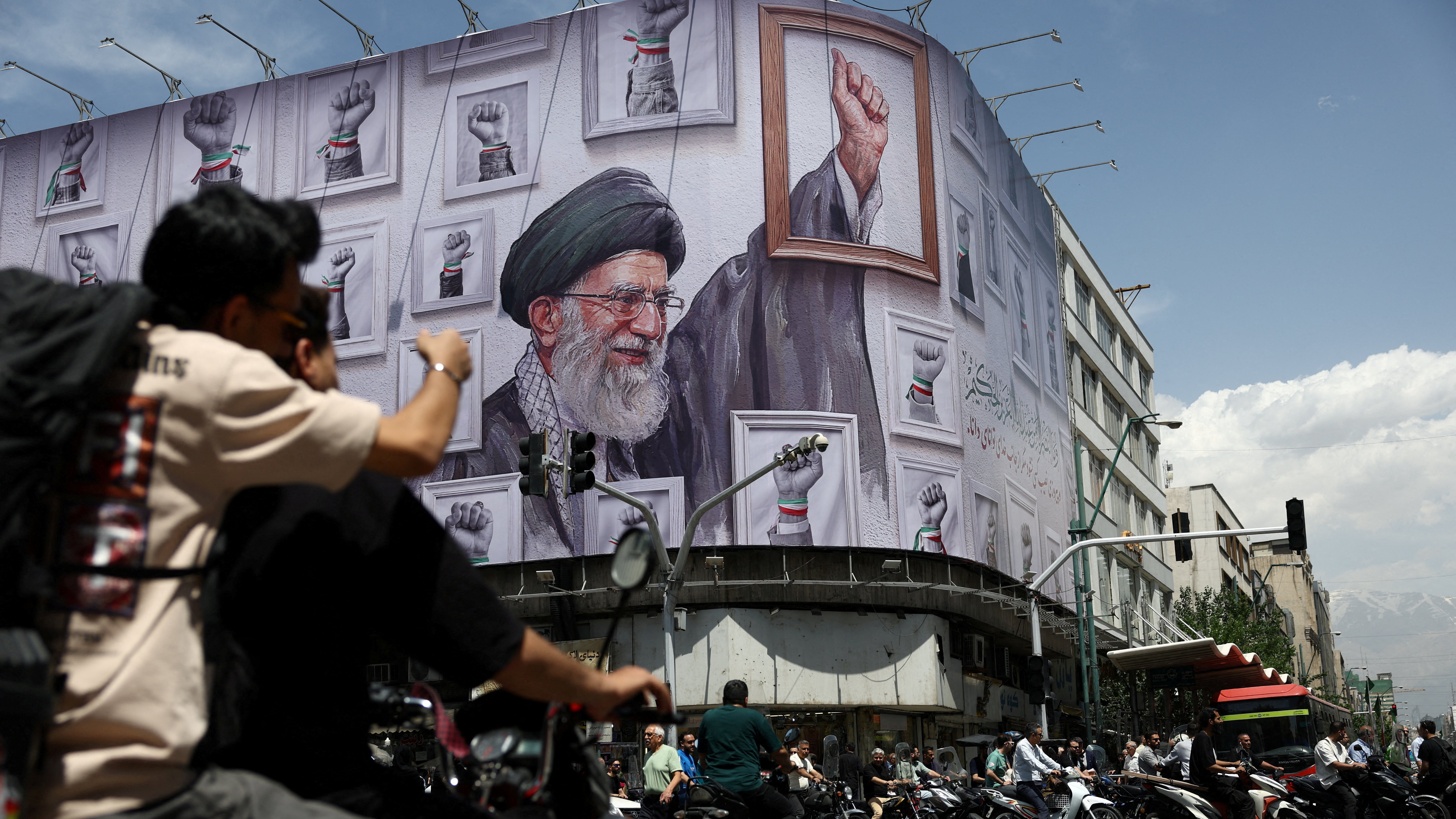 Imaxe das rúas de Teherán, este mércores (Majid Asgaripour/WANA (West Asia News Agency) vía REUTERS)
