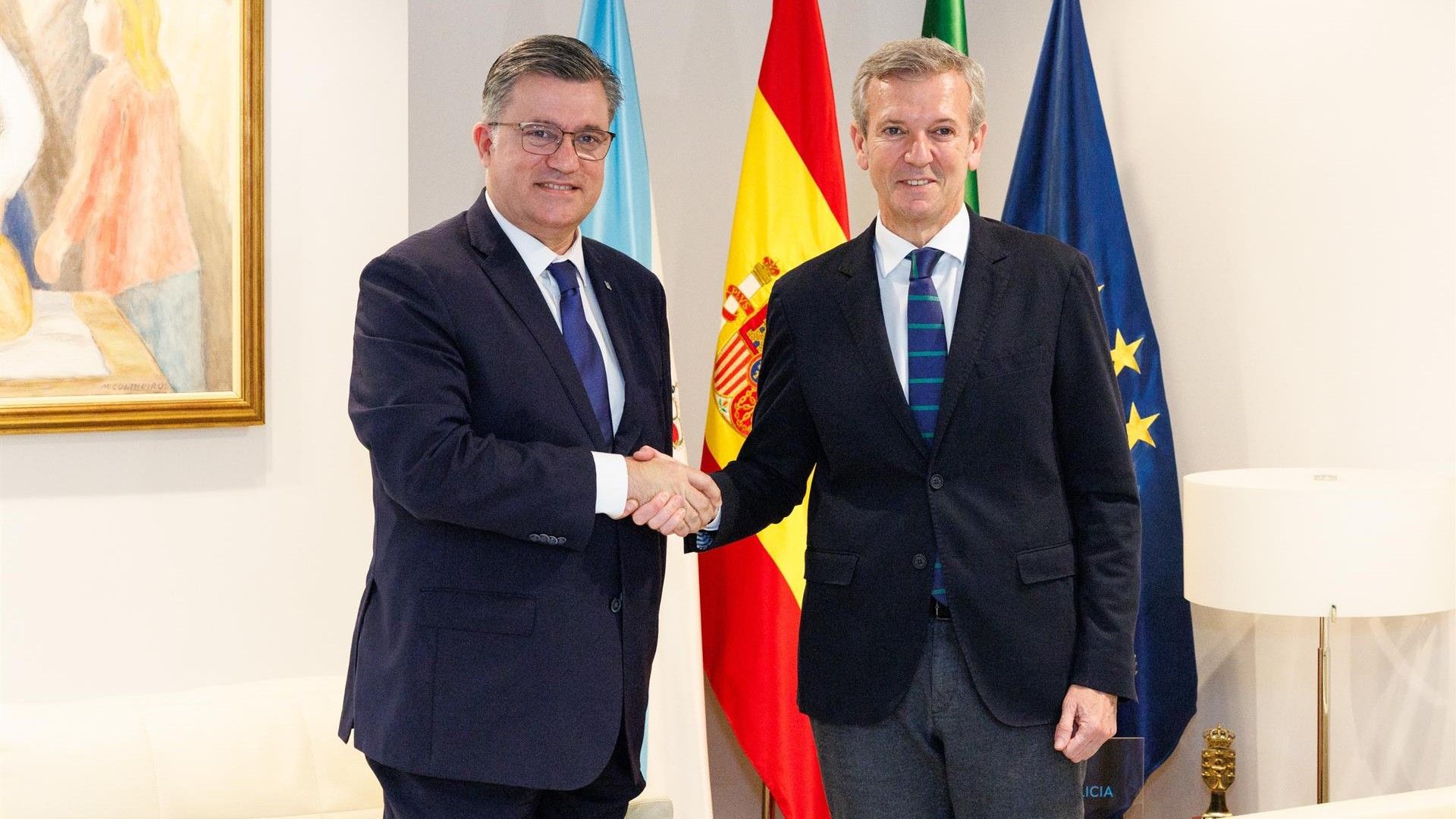 O presidente da Comisión Rexional do Norte de Portugal, Álvaro Santos e Alfonso Rueda. Europa Press.