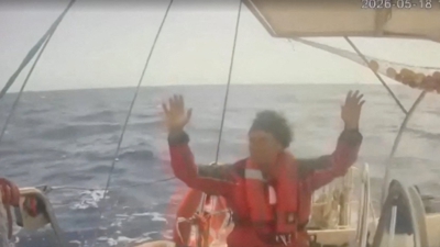 Imaxe dunha das detencións deste luns (Sumud Global Flotilla vía Reuters)/En directo: retransmisión de Sumud Global Flotilla