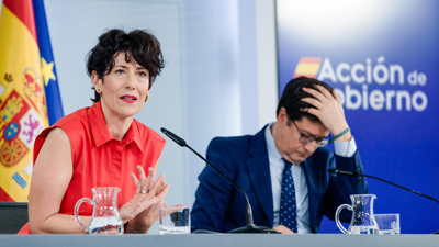 Elma Saiz e Óscar López, durante a súa comparecencia deste martes (Carlos Luján - Europa Press)