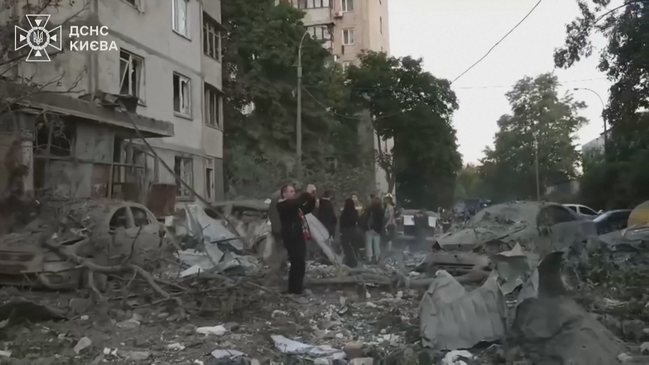 Impacto do ataque ruso en Kíiv (Reuters)