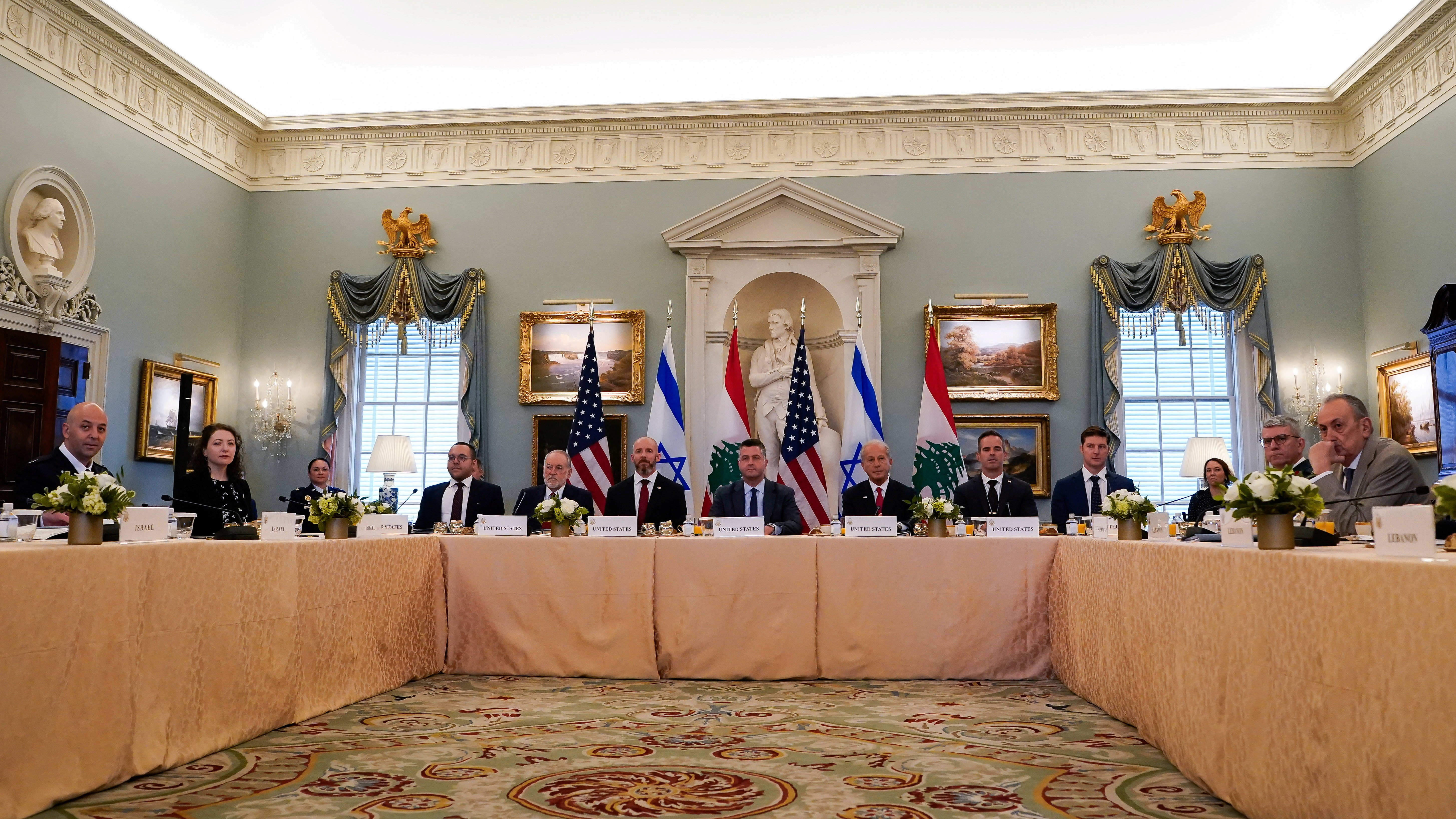 Reunión dos representantes de Israel, do Líbano e dos Estados Unidos. Reuters.