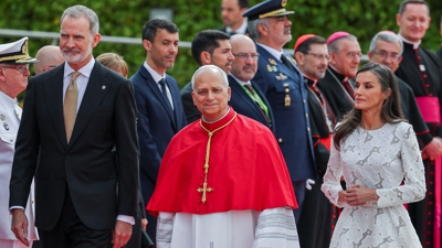 O rei Filipe VI e a raíña Letizia reciben a León XIV. REUTERS/Violeta Santos Moura
