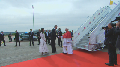 O rei Filipe VI e a raíña Letizia reciben a León XIV